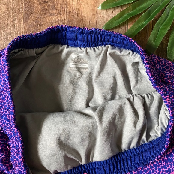 NIKE Dri-Fit Running Athletic Shorts🤍 - Picture 3 of 3